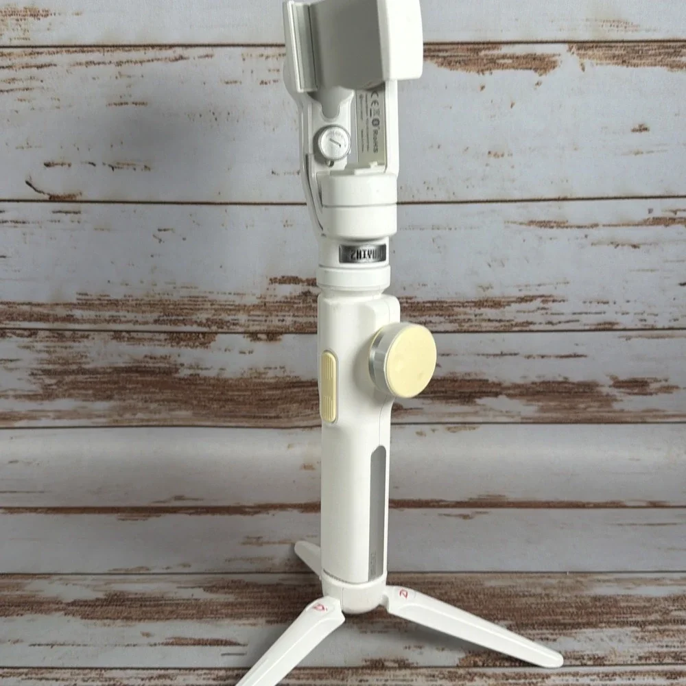 Zhiyun Smooth 4 3-Axis Handheld Gimbal Stabilizer White for Phone Tested